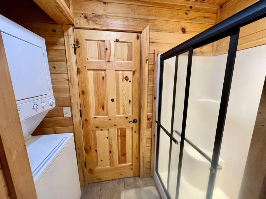 2 Bed Cabin Hot Tub Close To Helen #16 Екстериор снимка