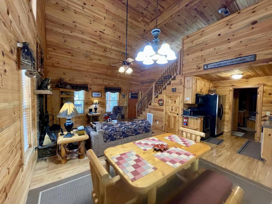 2 Bed Cabin Hot Tub Close To Helen #16 Екстериор снимка
