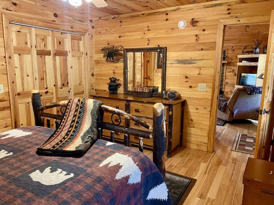 2 Bed Cabin Hot Tub Close To Helen #16 Екстериор снимка