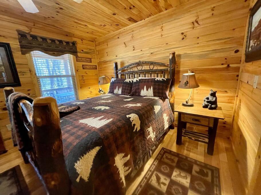 2 Bed Cabin Hot Tub Close To Helen #16 Екстериор снимка